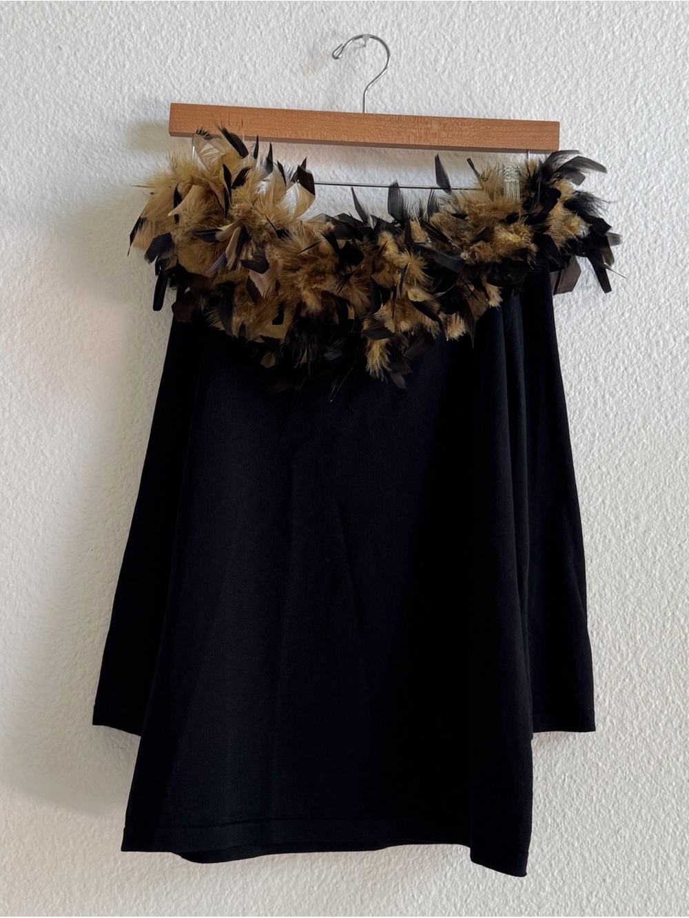 BEREK by TAKAKO SAKON Feather-Trim Off-Shoulder Top